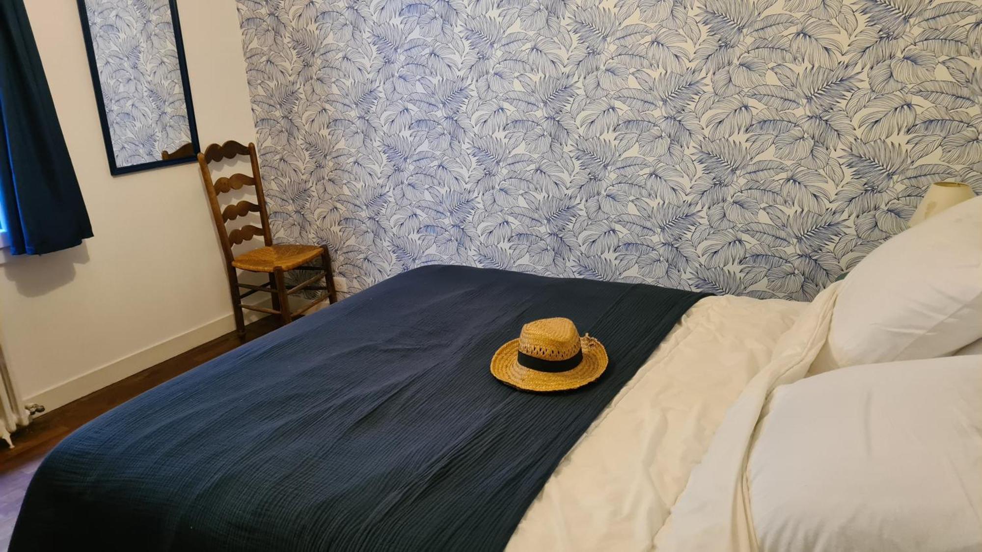 La Taniere Villa Gueures Szoba fotó
